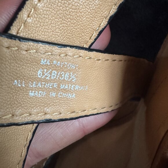 BCBG Vintage Style Leather Printed Heels Size 6.5 - Picture 6 of 6